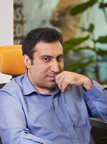 علی ملک زاده